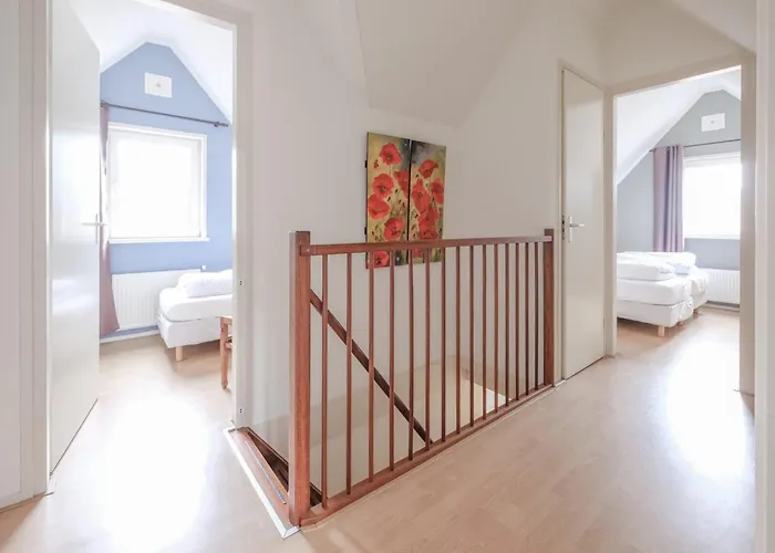 度假居 Attractive Close To Forest, Beach, Sea Sint Maartensvlotbrug