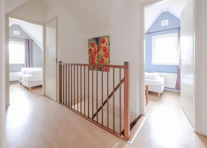 度假居 Attractive Close To Forest, Beach, Sea Sint Maartensvlotbrug